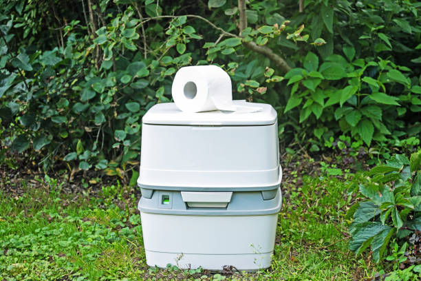Best Luxury portable toilet rental  in Petersburg, IL
