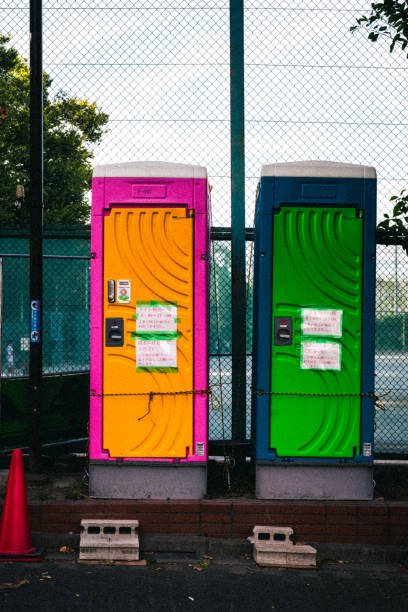 Best High-end porta potty rental  in Petersburg, IL